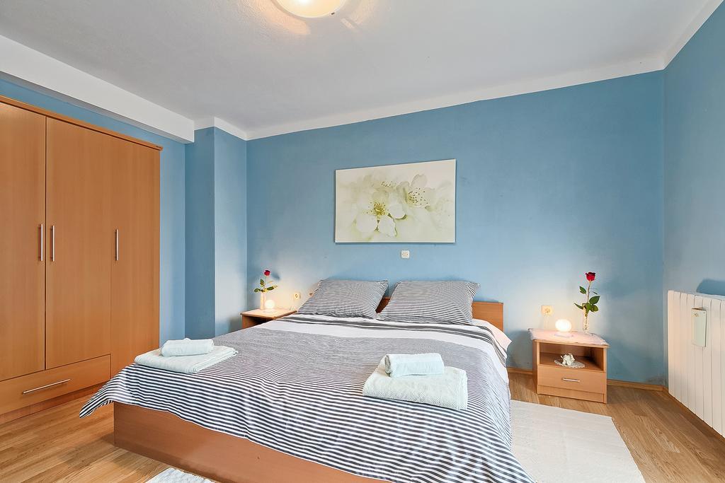 Apartments Valoda Nedescina Luaran gambar