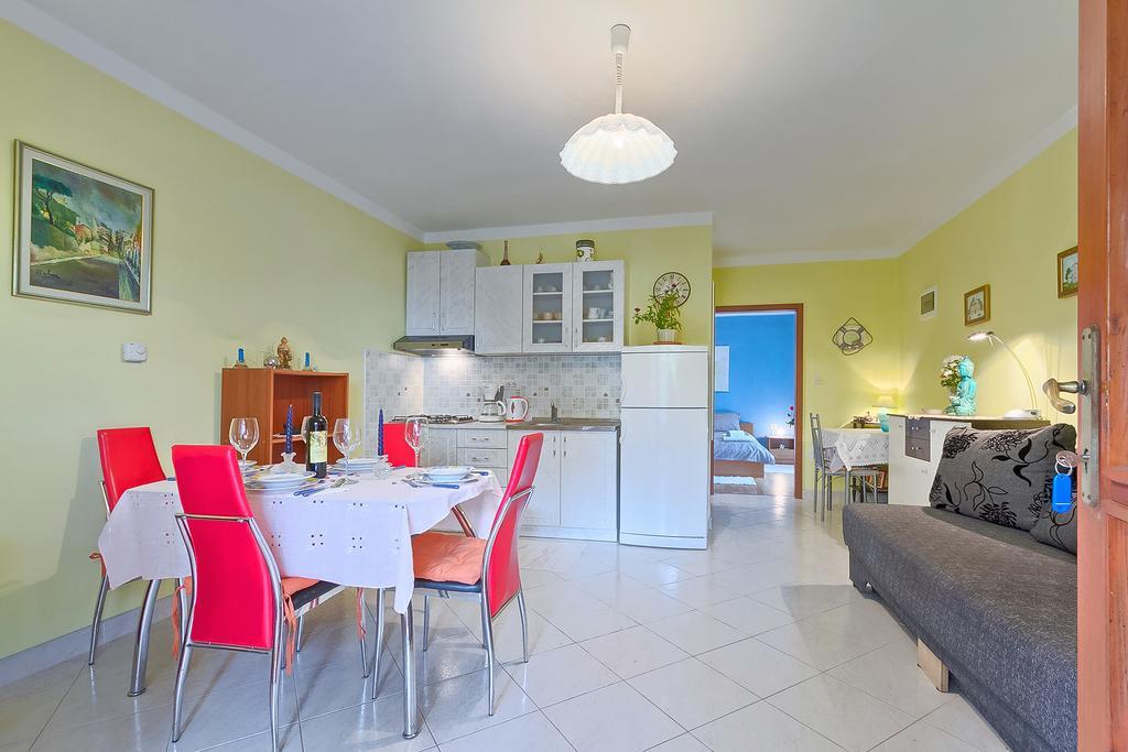 Apartments Valoda Nedescina Luaran gambar