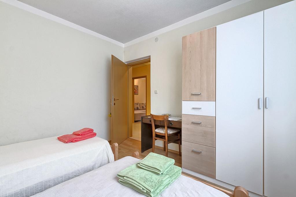 Apartments Valoda Nedescina Luaran gambar