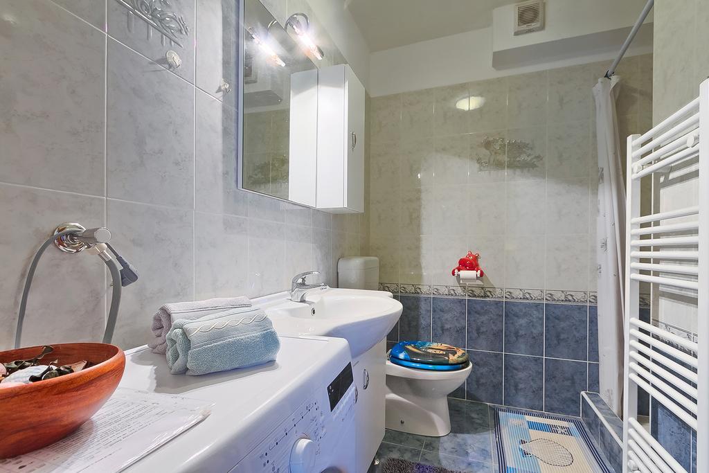 Apartments Valoda Nedescina Luaran gambar
