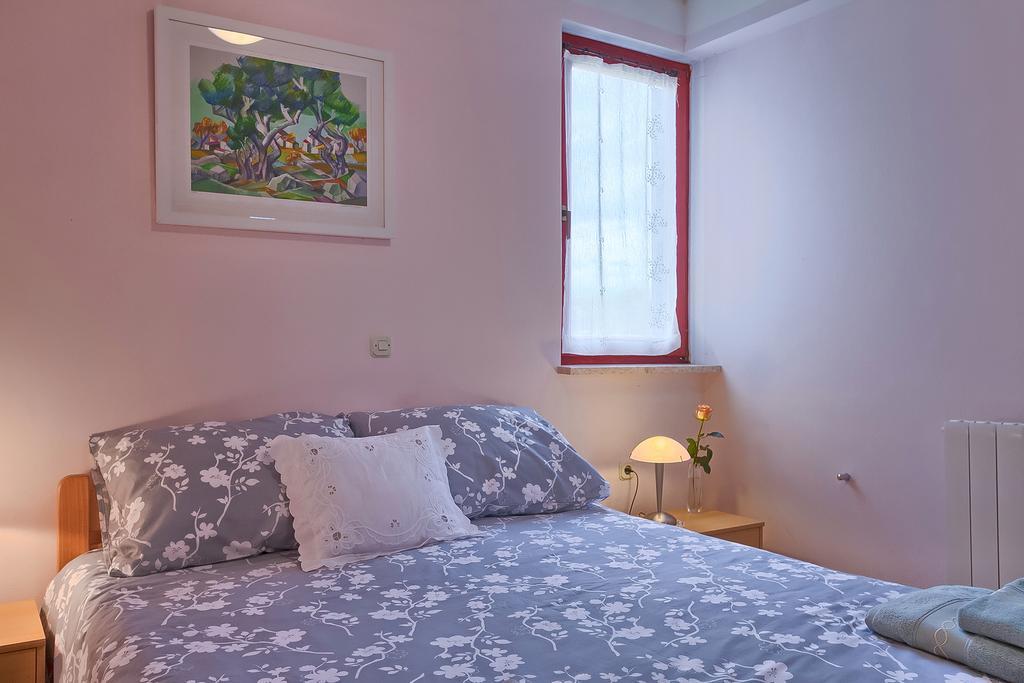 Apartments Valoda Nedescina Luaran gambar