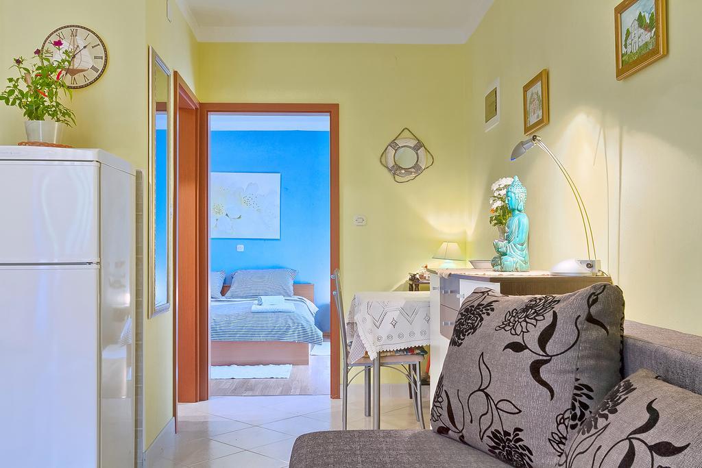 Apartments Valoda Nedescina Luaran gambar